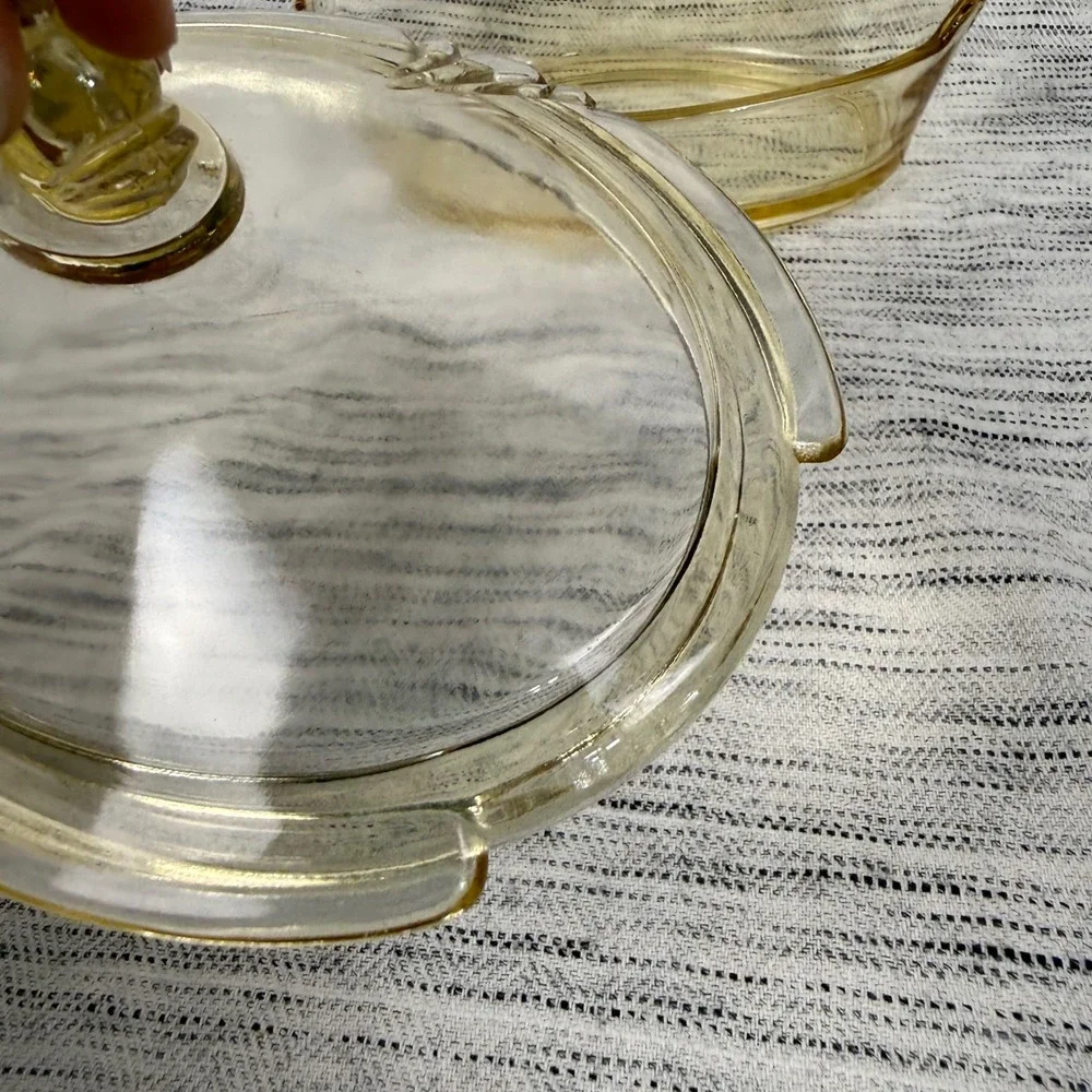VTG Heisey Empress Sahara Yellow Glass Oval Covered Lemon Dish Dolphin Finial